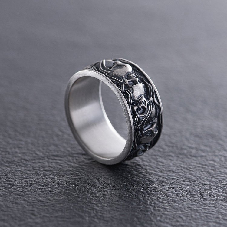 Мужское серебряное кольцо с черепами 7123 от ювелирного магазина Оникс - 4