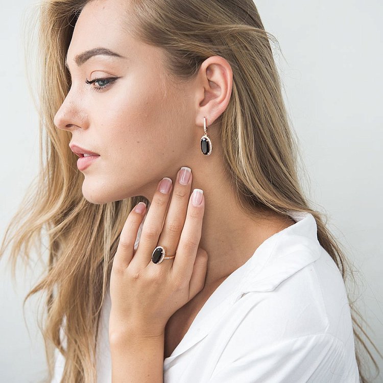 Золота каблучка (димчастий кварц, фіаніти) к05092 від ювелірного магазину Онікс - 4