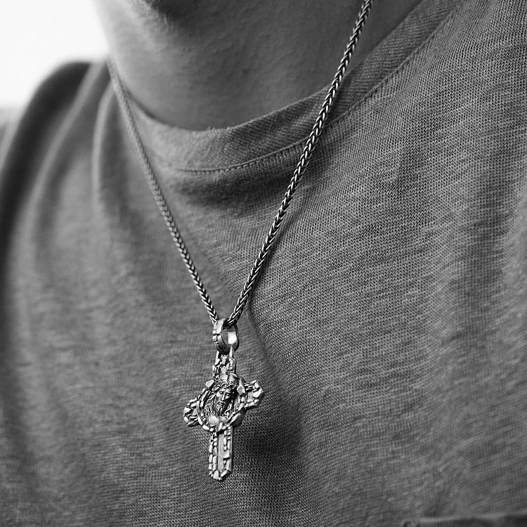 Срібний хрест "Портрет Ісуса Христа у терновому вінці" із чорнінням 7095 від ювелірного магазину Онікс - 1