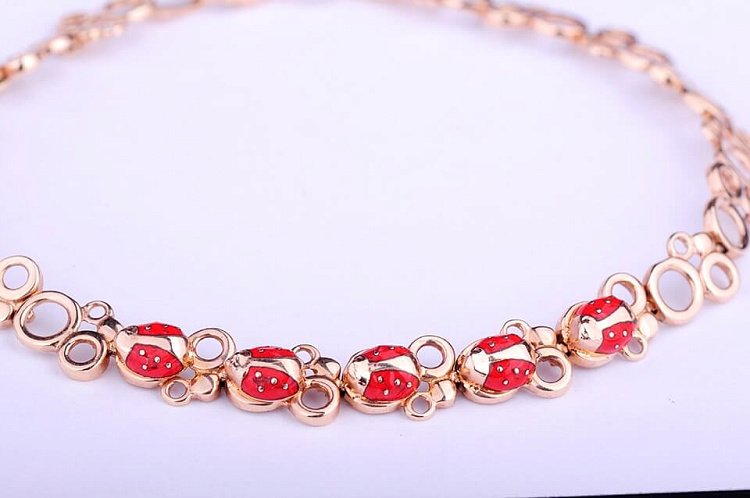 Золотой детский браслет "Божья коровка" (эмаль) б00456 от ювелирного магазина Оникс - 1