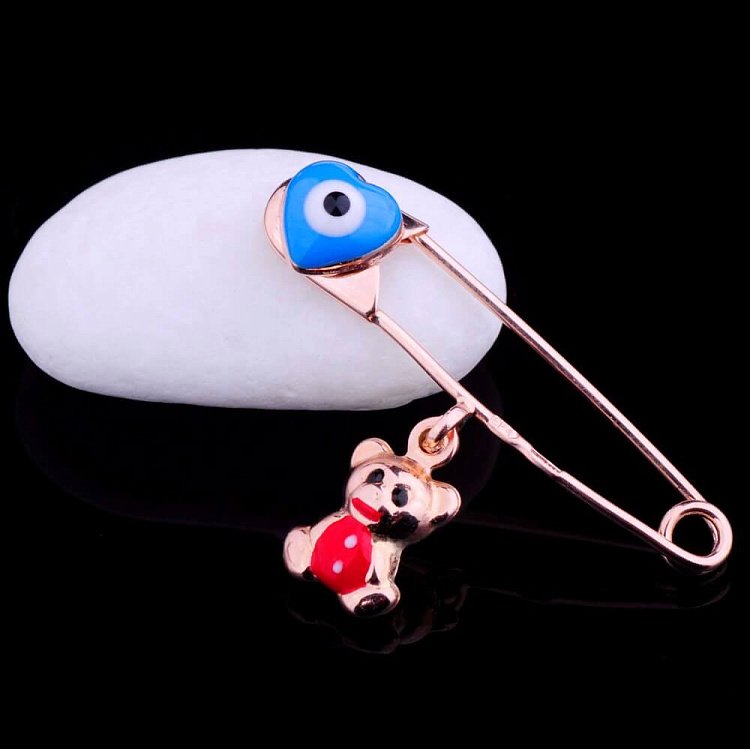 Золотая булавка "Мишка и глаз Фатимы" зак00214 от ювелирного магазина Оникс
