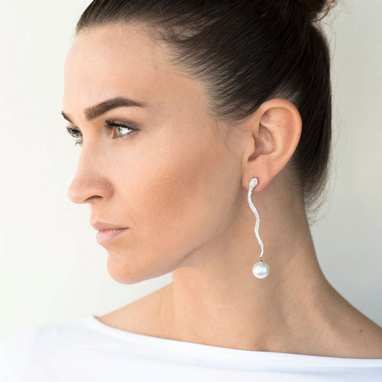 Серьги (искусственный жемчуг) 121193 Серьги (искусственный жемчуг) 121193 от ювелирного магазина Оникс