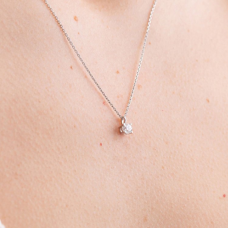 Колье в белом золоте с бриллиантом 719261121 от ювелирного магазина Оникс - 4