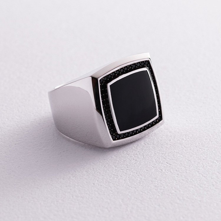 Золотая мужская печатка (оникс, фианит) к06084 от ювелирного магазина Оникс