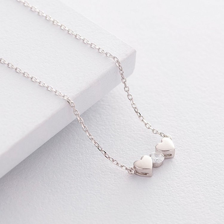 Серебряное колье "Сердечки" (фианит) 18753 от ювелирного магазина Оникс