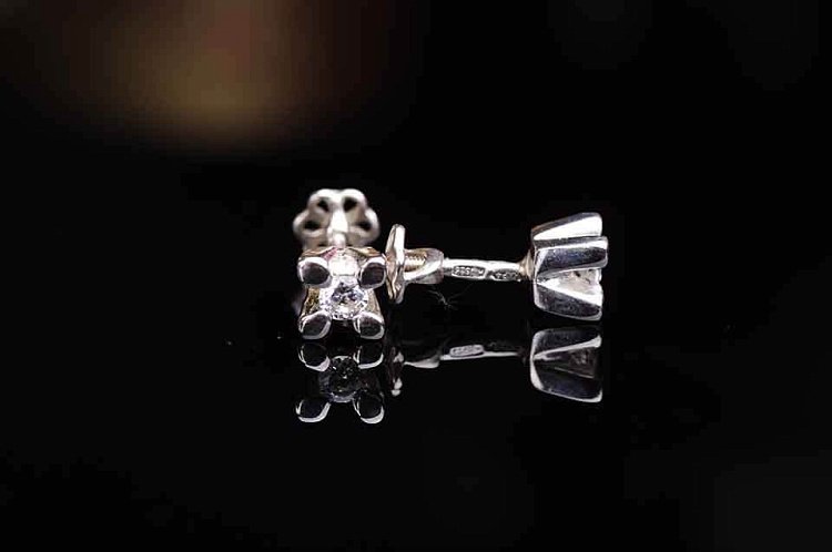 Серьги-гвоздики (фианит) 12326 от ювелирного магазина Оникс - 1