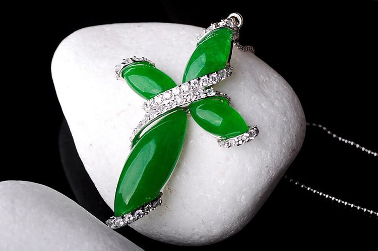 Підвіска "Хрестик" (фіаніти) 131903 від ювелірного магазину Онікс - 1