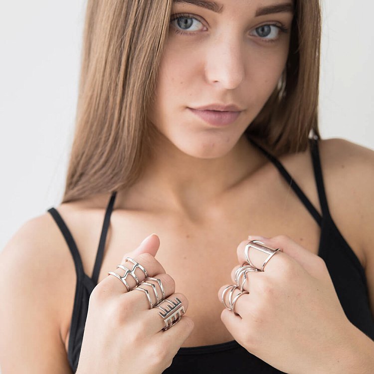 Серебряное кольцо 111733 от ювелирного магазина Оникс - 6