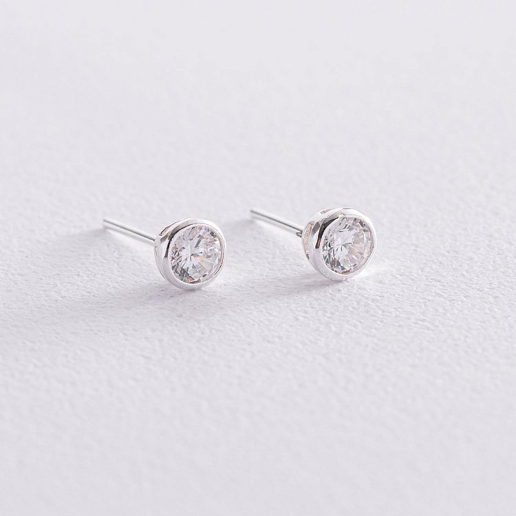 Сережки-пусети з фіанітами (6мм) 12736 від ювелірного магазину Онікс