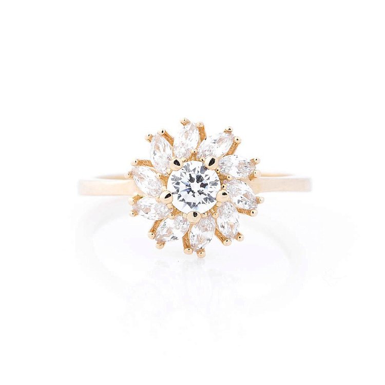 Золота каблучка з фіанітами к04915 від ювелірного магазину Онікс - 3