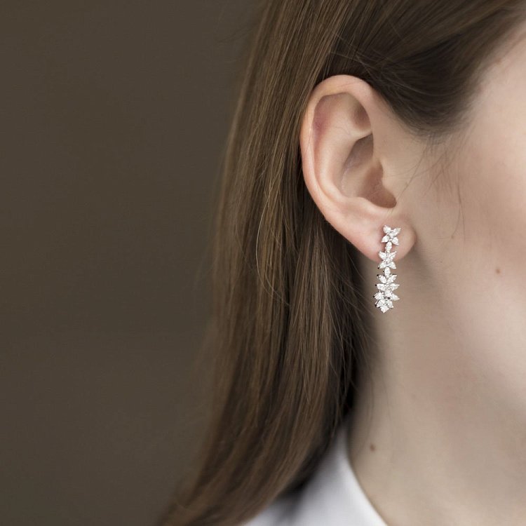 Золотые серьги-пусеты с бриллиантами сб0270ar от ювелирного магазина Оникс - 3