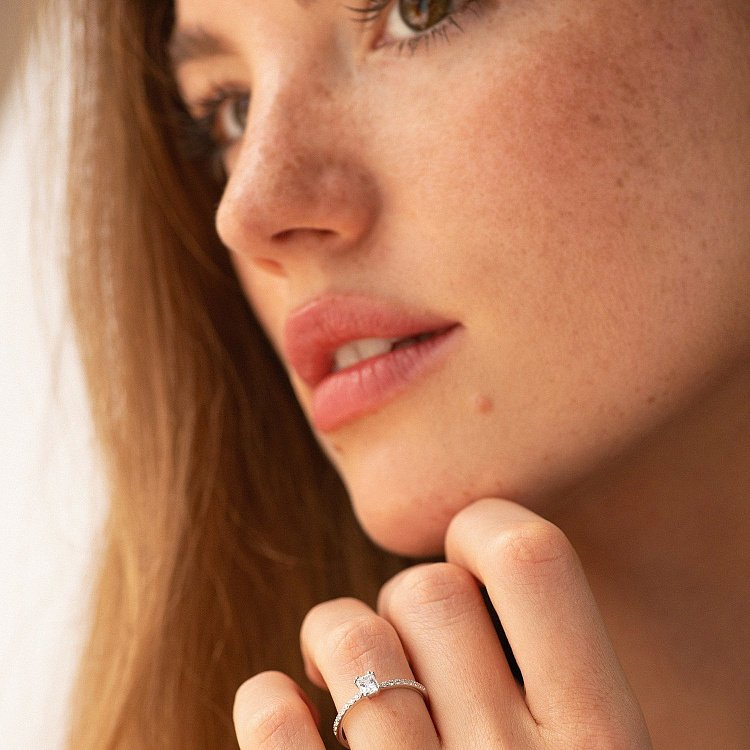 Заручальна золота каблучка з діамантами 2235631121 від ювелірного магазину Онікс - 3