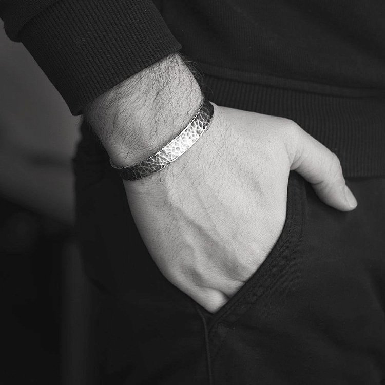 Жесткий серебряный браслет 141240 от ювелирного магазина Оникс - 6