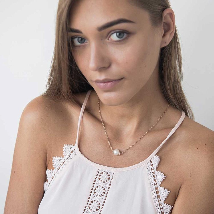 Золоте кольє з культивованими прісноводним перлами і фіанітами 536 від ювелірного магазину Онікс - 6