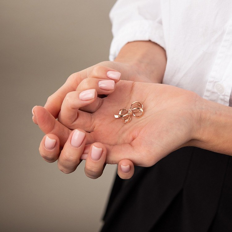 Золотая брошь "Бантик" зак00264 от ювелирного магазина Оникс - 1