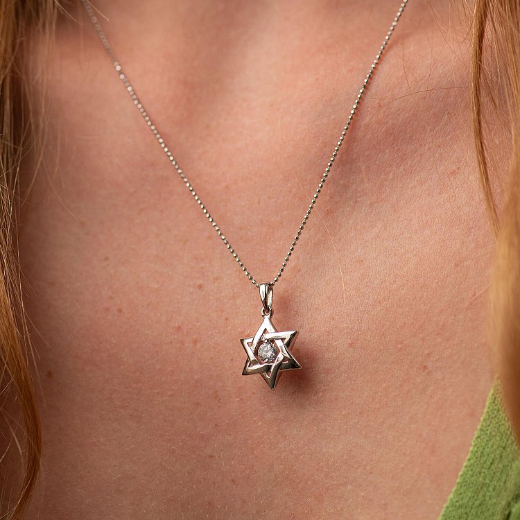 Золотая подвеска "Звезда Давида" (фианит) п03887 от ювелирного магазина Оникс - 1