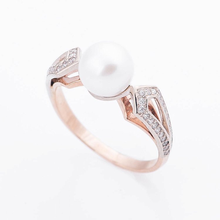 Золотое кольцо с культивированным пресноводным жемчугом и фианитами 02-0716.0.4310 от ювелирного магазина Оникс