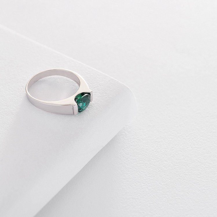 Золотий перстень зі смарагдом 02-0441.0.2260 від ювелірного магазину Онікс