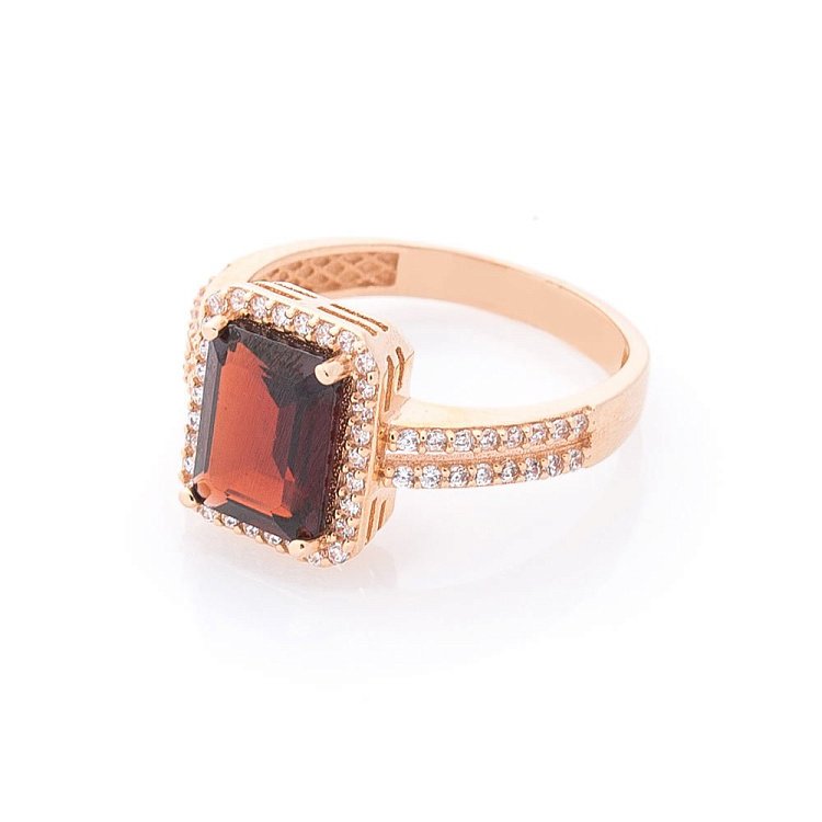 Золота каблучка з піропом (гранатом) і фіанітами к04638 від ювелірного магазину Онікс - 4