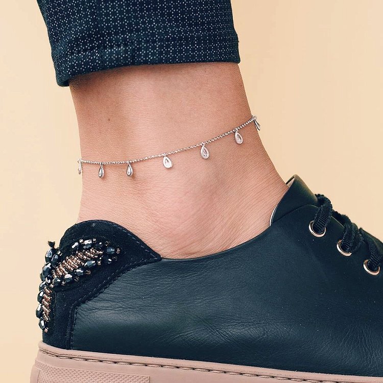 Серебряный браслет на ногу (фианиты) 14962 от ювелирного магазина Оникс