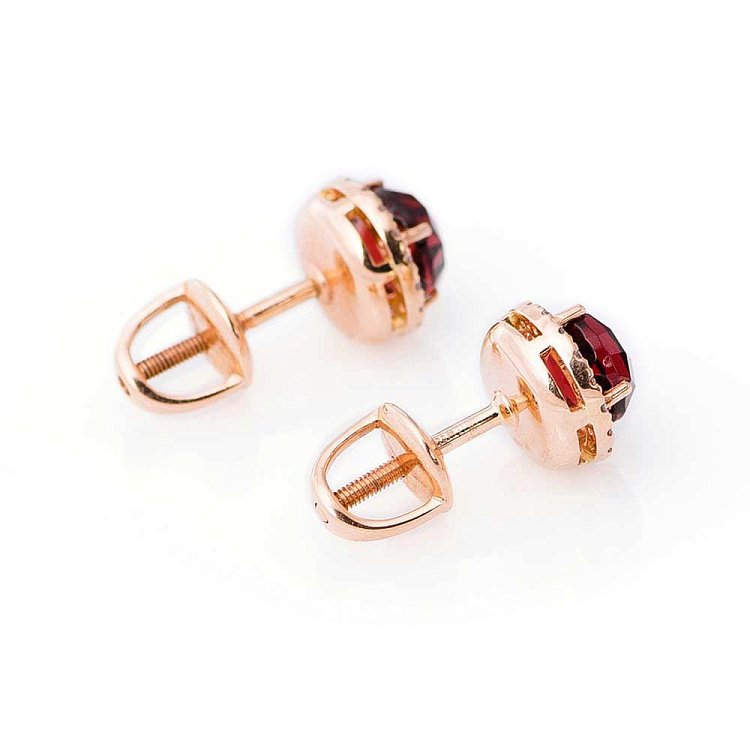 Золотые серьги-пусеты с гранатом и фианитами 14048668а - 1 Золотые серьги-пусеты с гранатом и фианитами 14048668а от ювелирного магазина Оникс - 1