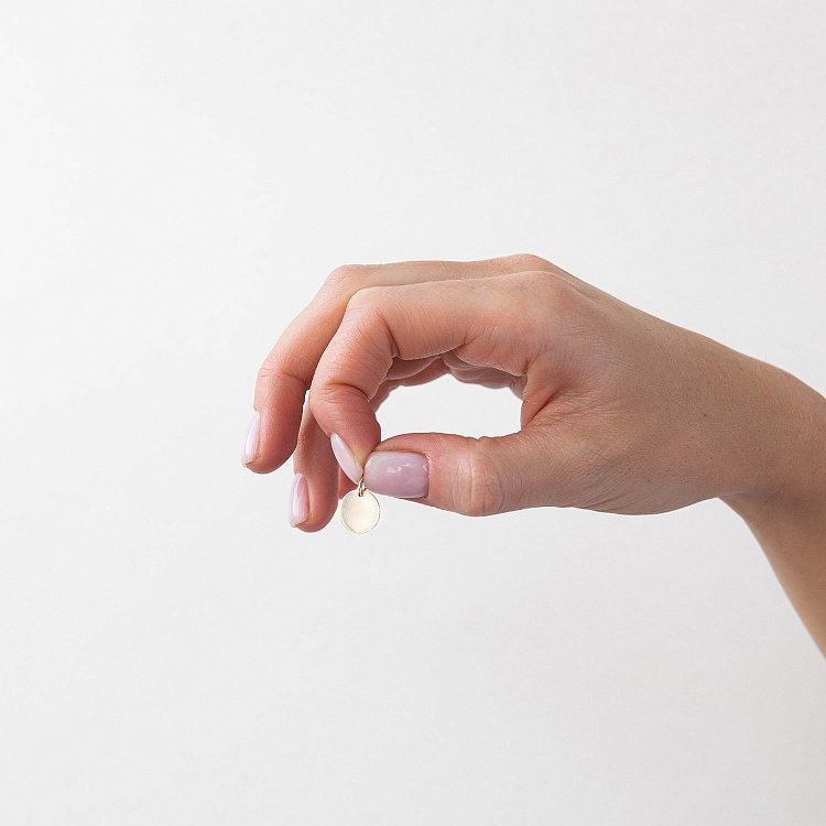 Кулон для гравіювання в білому золоті (11 мм) п03604 від ювелірного магазину Онікс - 1