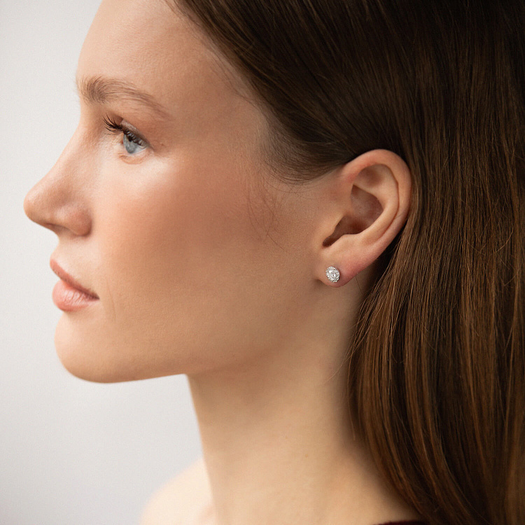 Золотые серьги - пусеты с бриллиантами 344701121 от ювелирного магазина Оникс - 1