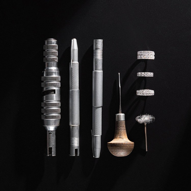 Золота каблучка з діамантами кб0375nl - 9 Золота каблучка з діамантами кб0375nl від ювелірного магазину Онікс - 9