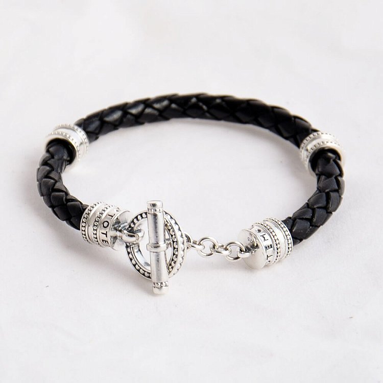 Кожаный браслет "Тогл" с серебряными вставками t0031 от ювелирного магазина Оникс - 6