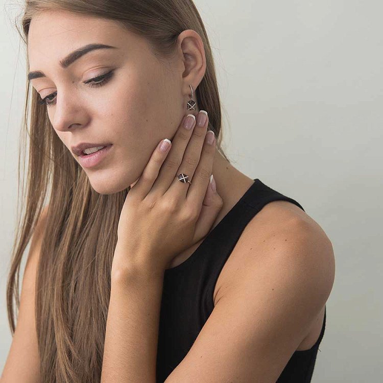 Золотое кольцо с дымчатым топазом и бриллиантами C01085R - 5 Золотое кольцо с дымчатым топазом и бриллиантами C01085R от ювелирного магазина Оникс - 5