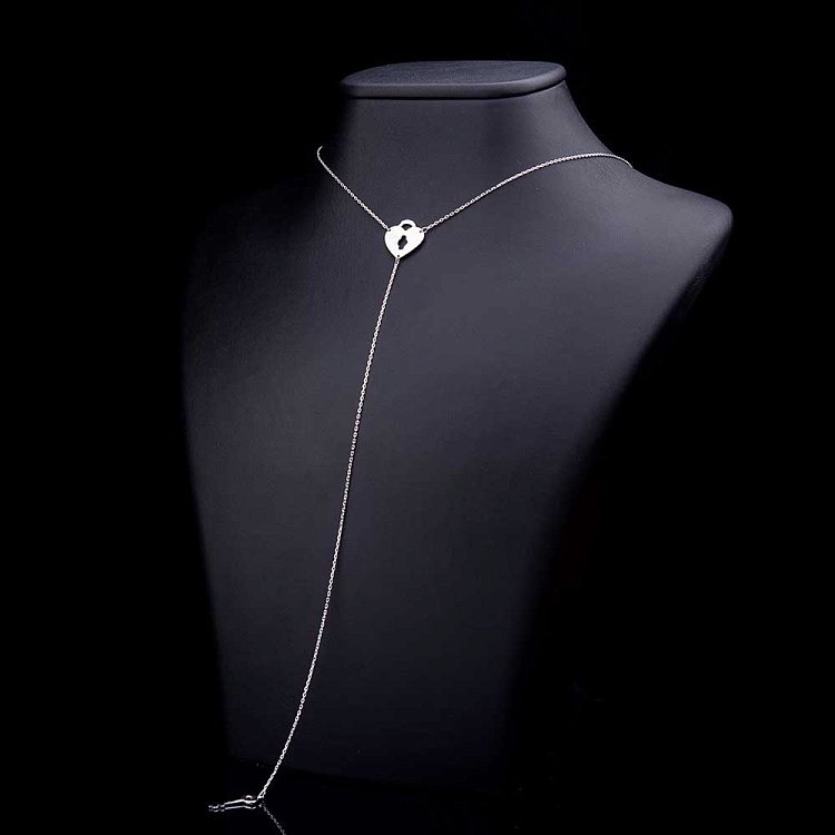 Срібне кольє "Серце з ключем" 18356 від ювелірного магазину Онікс