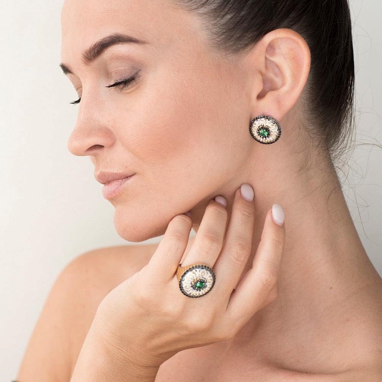 Золотое кольцо с фианитами и эмалью к04106 - 4 Золотое кольцо с фианитами и эмалью к04106 от ювелирного магазина Оникс - 4