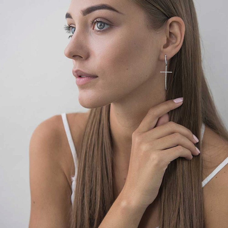 Золотые серьги с бриллиантами 194836ch от ювелирного магазина Оникс - 2