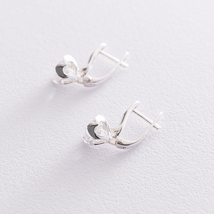 Срібні сережки з сердечками (фіаніти) 122891 від ювелірного магазину Онікс - 2