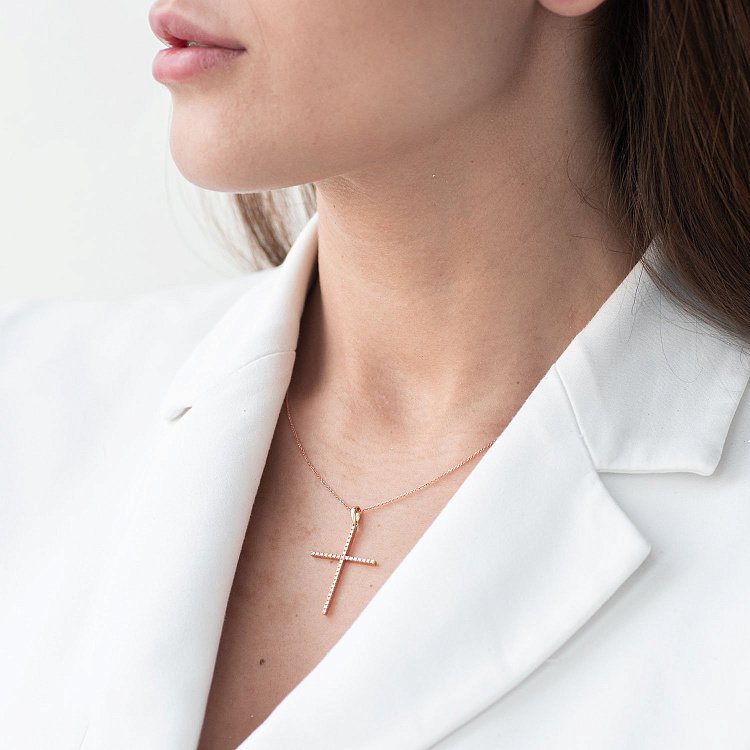 Золотой крестик с бриллиантами DP9837-Bslk от ювелирного магазина Оникс - 1