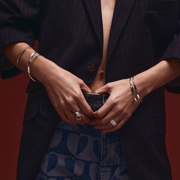 Широка срібна каблучка "Енід" 112693 від ювелірного магазину Онікс - 30