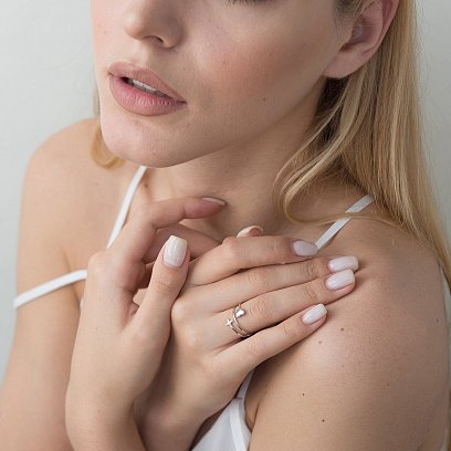 Золотое кольцо с крестиком и сердечком к05096 №2