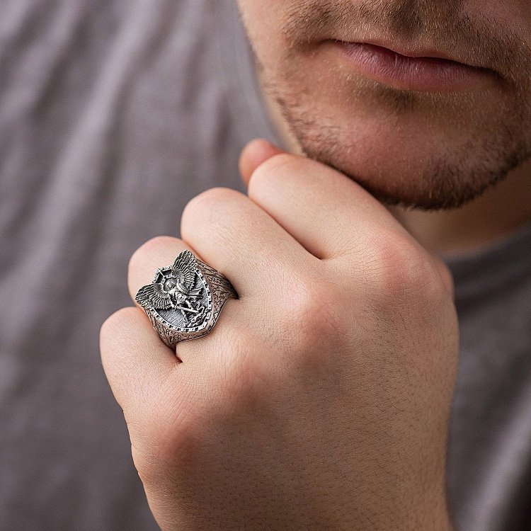 Срібна каблучка "Архангел Михайло" 1143 від ювелірного магазину Онікс - 1