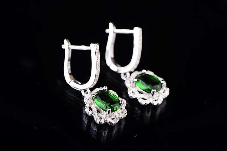 Серьги (шпинель,фианиты) с08 от ювелирного магазина Оникс - 1