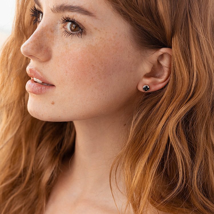 Асиметричні золоті сережки - пусети "Конюшина" (емаль) 311631100 від ювелірного магазину Онікс - 5