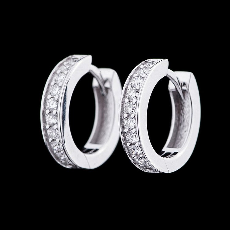 Золоті сережки "Кільця" з діамантами е0548б від ювелірного магазину Онікс