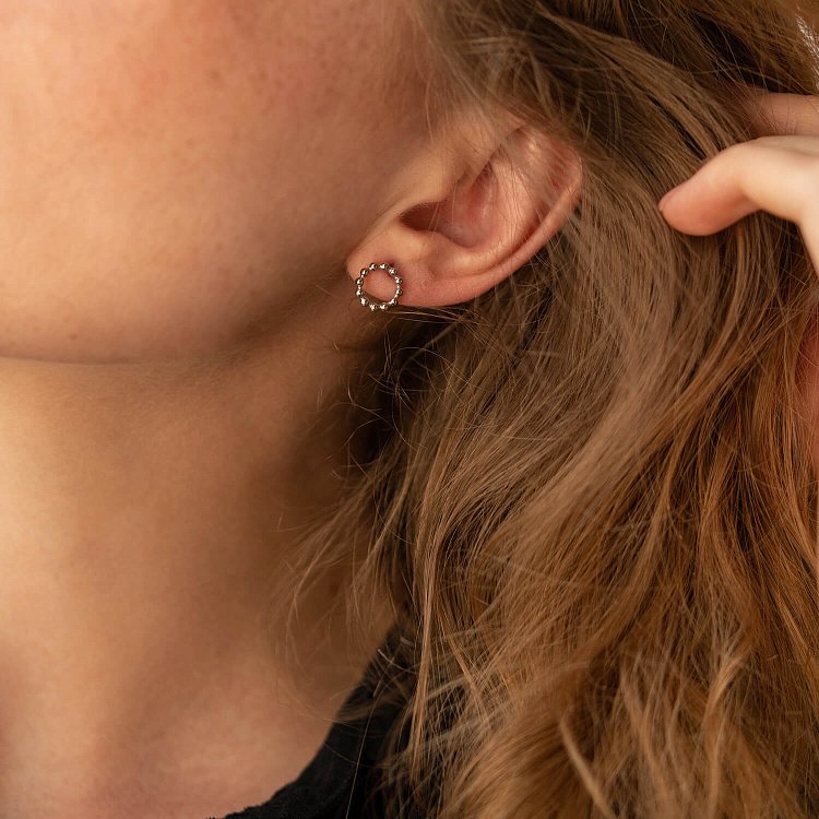 Срібні сережки - пусети "Гармонія" 7033 від ювелірного магазину Онікс - 3