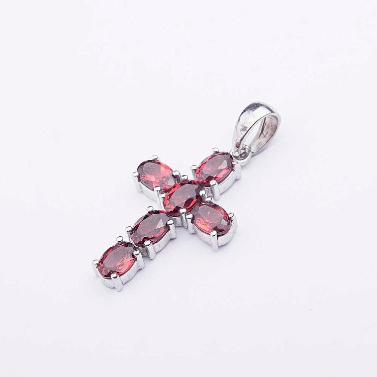 Серебряный крестик с спессартином 131893 от ювелирного магазина Оникс - 1