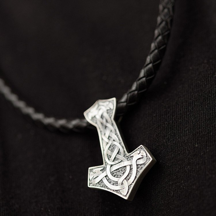 Серебряный кулон "Молот с Щитом Иггдрасиля" 7047 от ювелирного магазина Оникс - 10