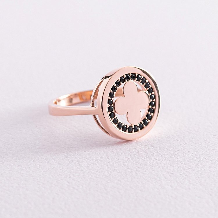 Каблучка "Конюшина" в червоному золоті (чорні фіаніти) к06944 від ювелірного магазину Онікс