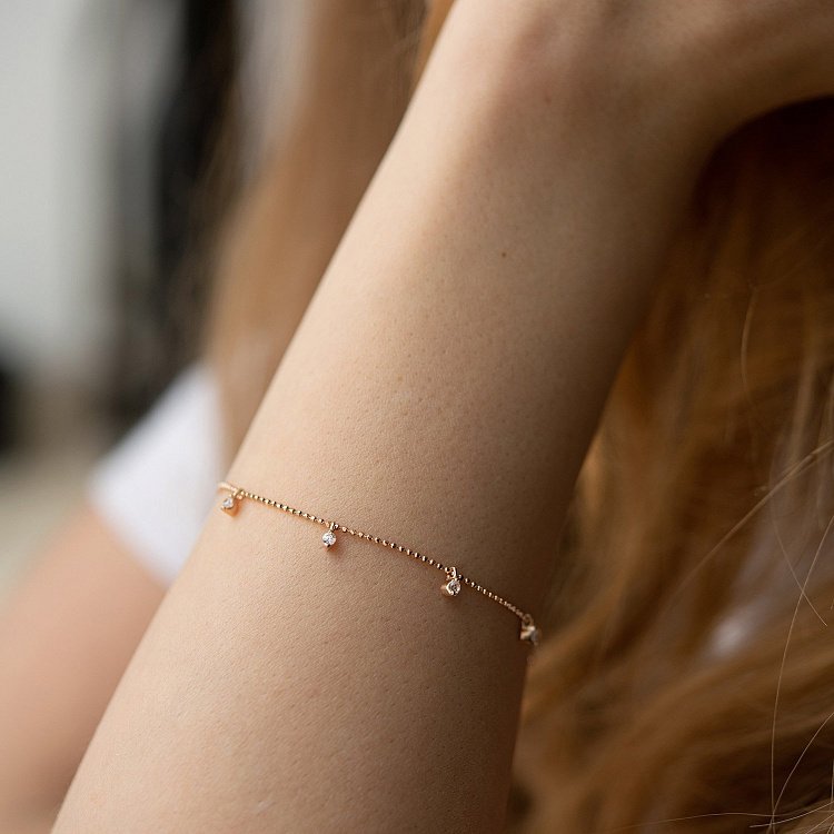 Браслет в красном золоте (фианиты) б04186 от ювелирного магазина Оникс - 1