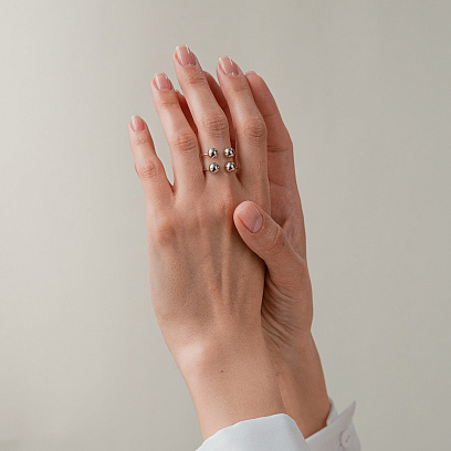 Подвійна каблучка "﻿Кульки" у білому золоті к08291 №2