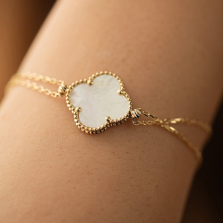 Двойной браслет "Клевер" в желтом золоте (перламутр) б05498 от ювелирного магазина Оникс - 3