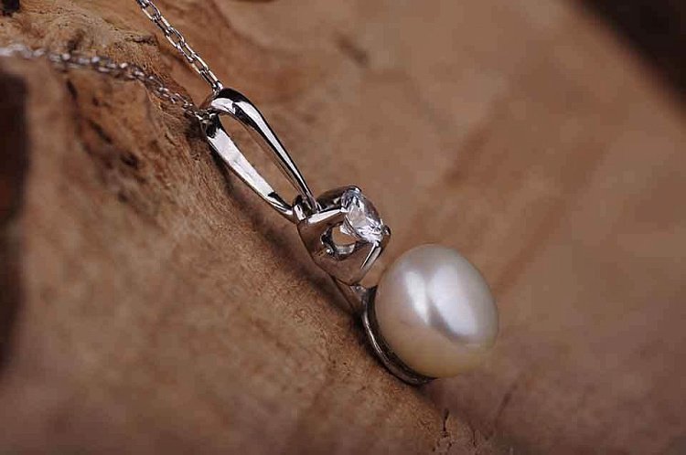 Подвеска (культивированный пресноводный жемчуг, фианит) п01813 от ювелирного магазина Оникс - 1