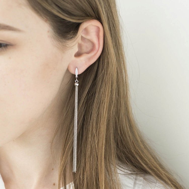 Серебряные серьги "Цепочки" 122204 от ювелирного магазина Оникс